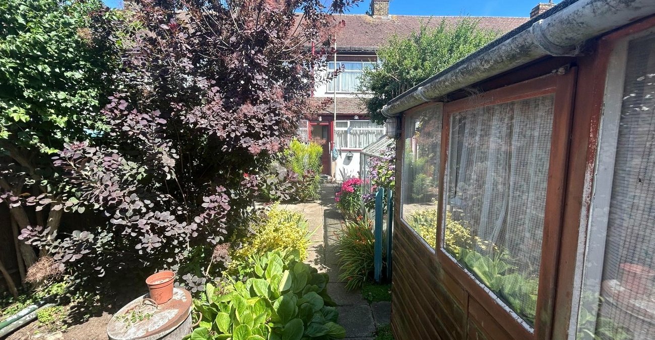 3 bedroom house for sale in Gravesend | Robinson Michael & Jackson