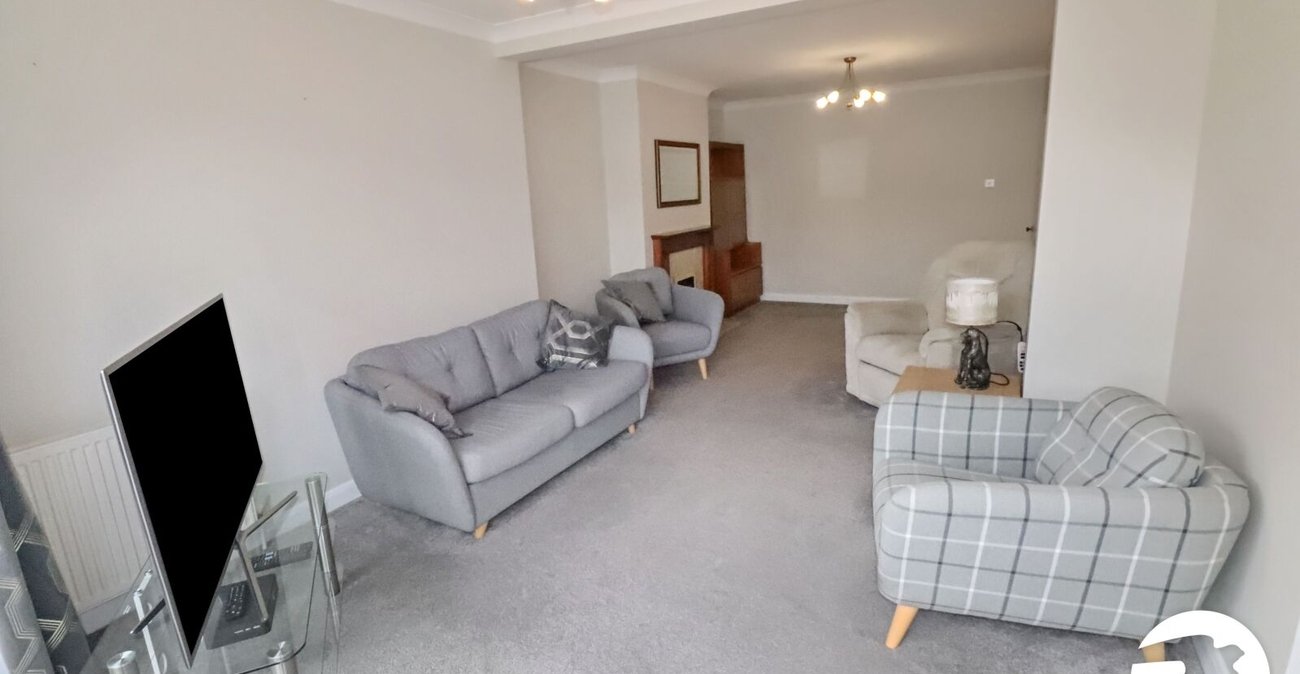 2 bedroom bungalow for sale in Belvedere | Robinson Jackson