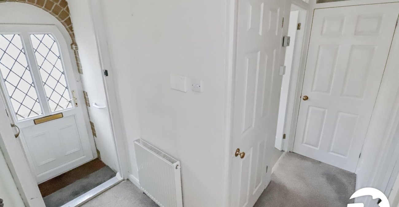 2 bedroom bungalow for sale in Belvedere | Robinson Jackson