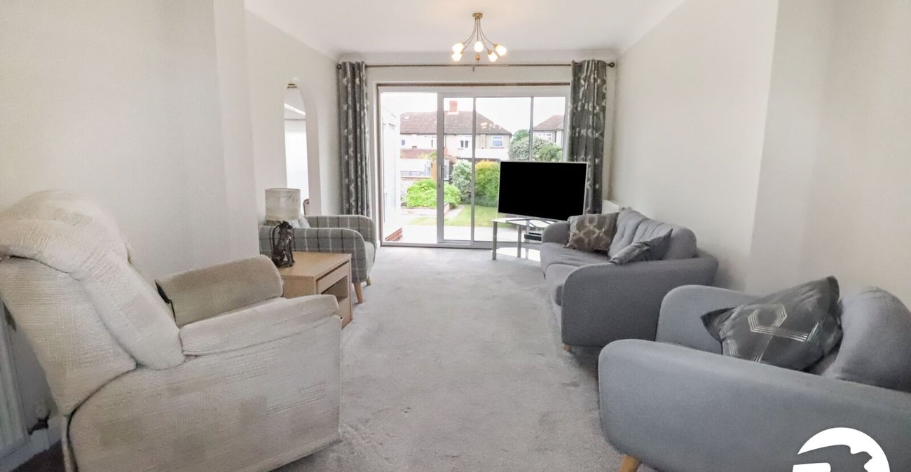 2 bedroom bungalow for sale in Belvedere | Robinson Jackson