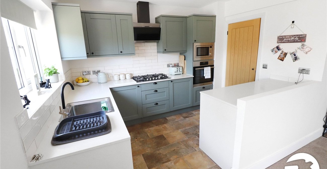 2 bedroom bungalow for sale in Belvedere | Robinson Jackson
