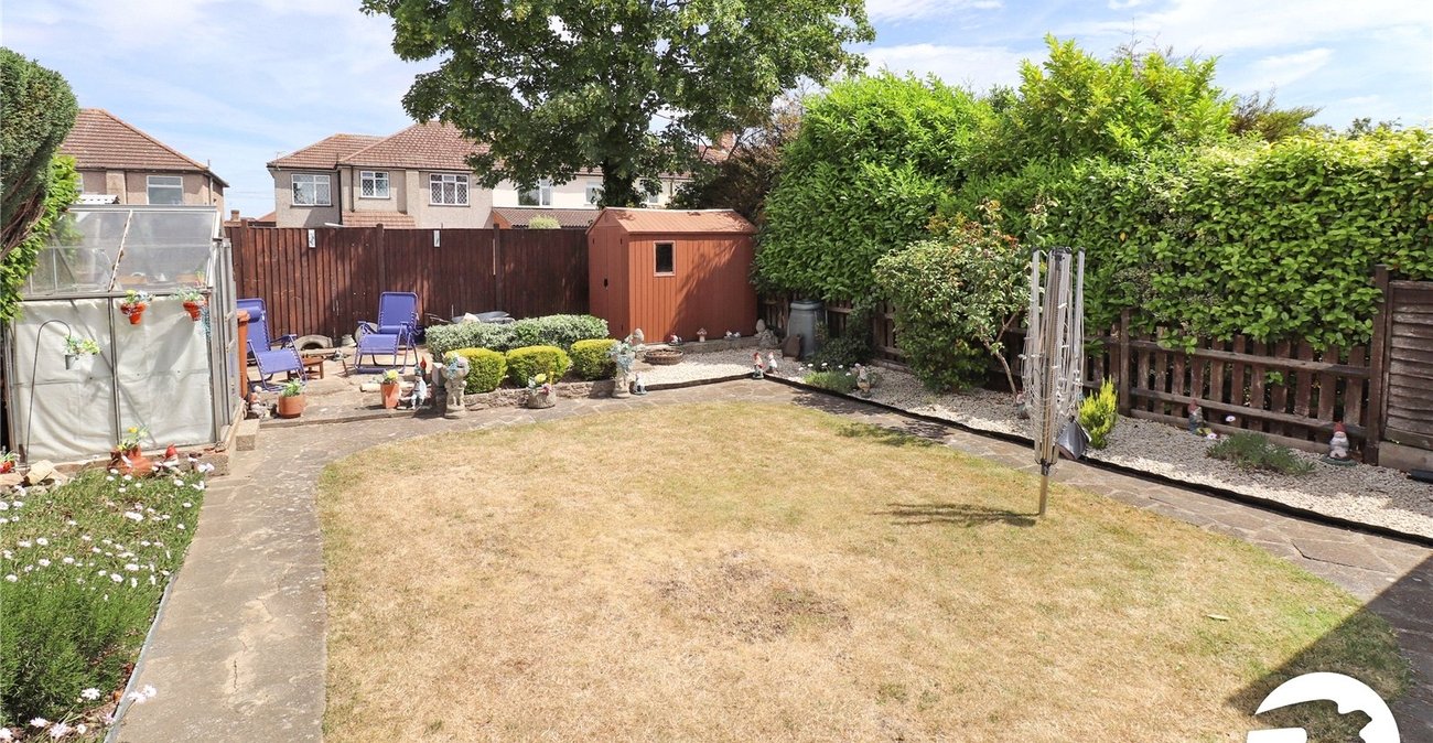2 bedroom bungalow for sale in Belvedere | Robinson Jackson