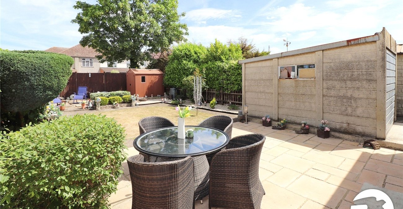 2 bedroom bungalow for sale in Belvedere | Robinson Jackson