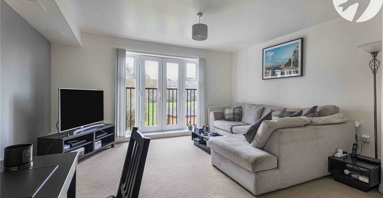 2 bedroom property for sale in Silver Streak Way | Robinson Michael & Jackson