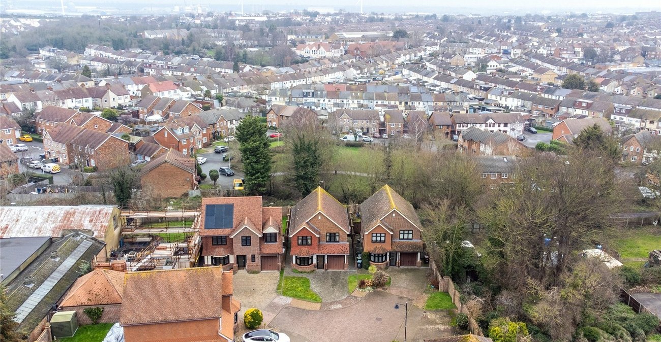 4 bedroom house for sale in Northfleet | Robinson Michael & Jackson