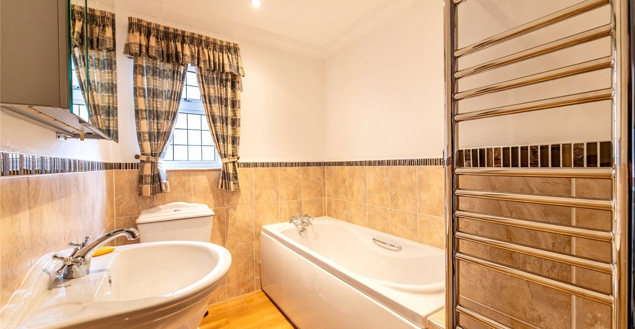 4 bedroom house for sale in Northfleet | Robinson Michael & Jackson
