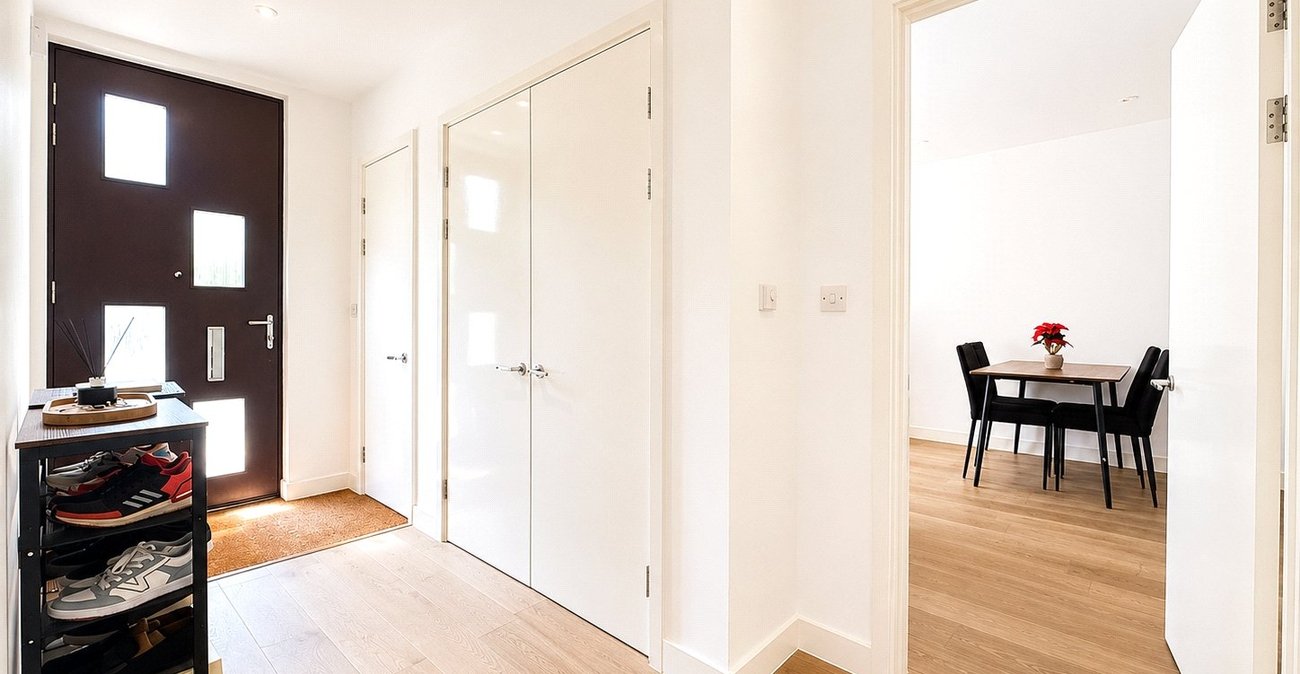 1 bedroom property for sale in London | Robinson Jackson
