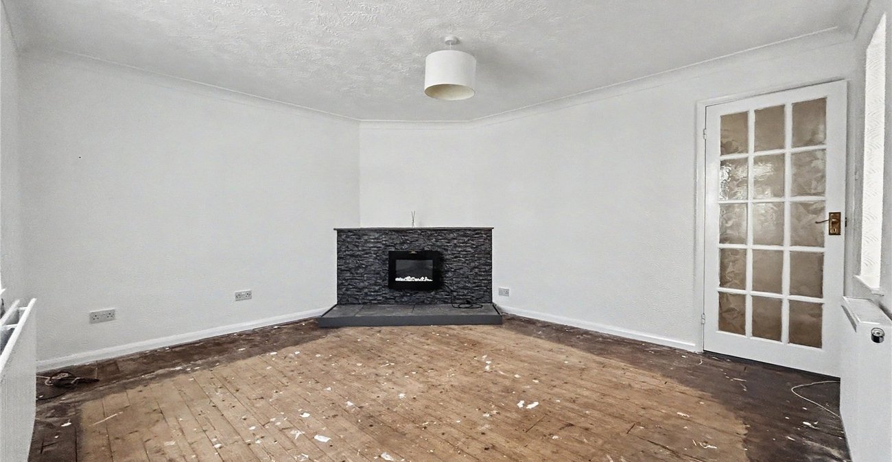 2 bedroom house for sale in Rainham | Robinson Michael & Jackson