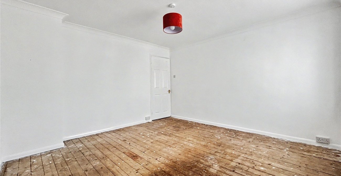 2 bedroom house for sale in Rainham | Robinson Michael & Jackson