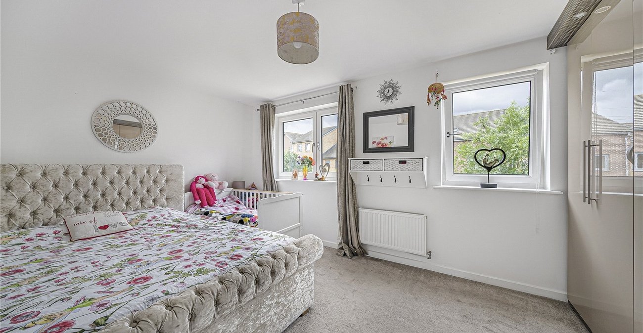 4 bedroom house for sale in Dartford | Robinson Jackson