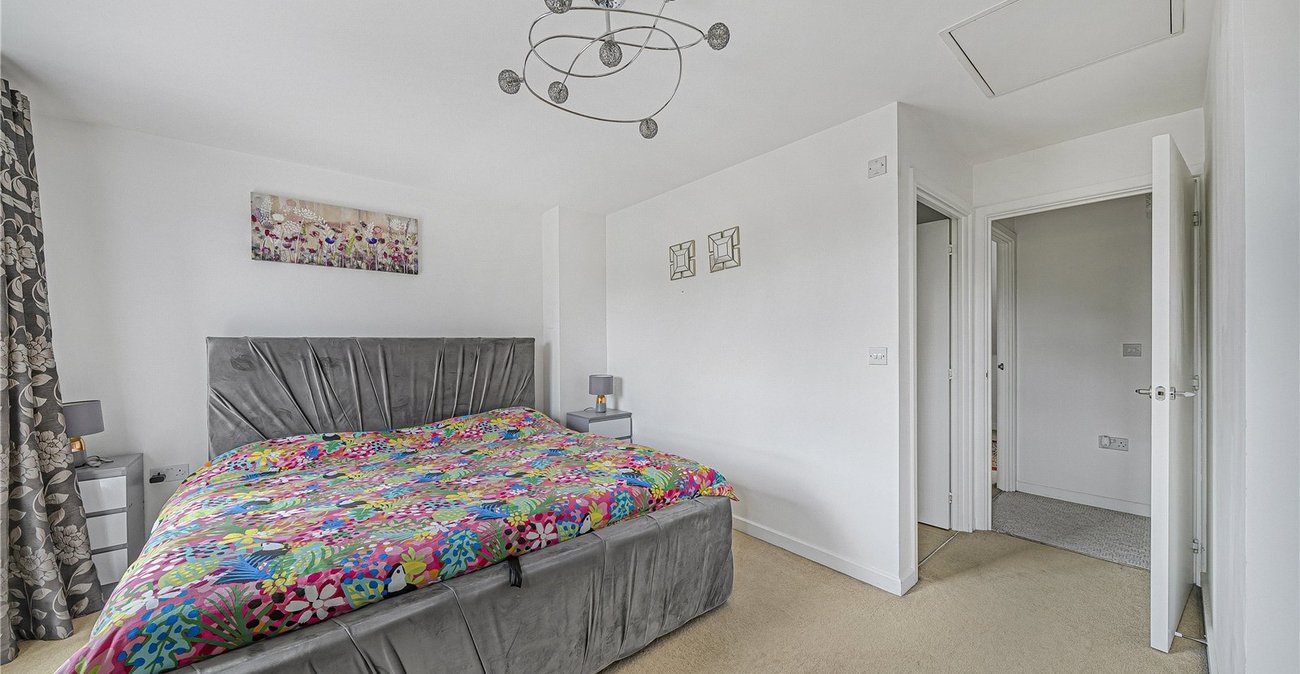 4 bedroom house for sale in Dartford | Robinson Jackson