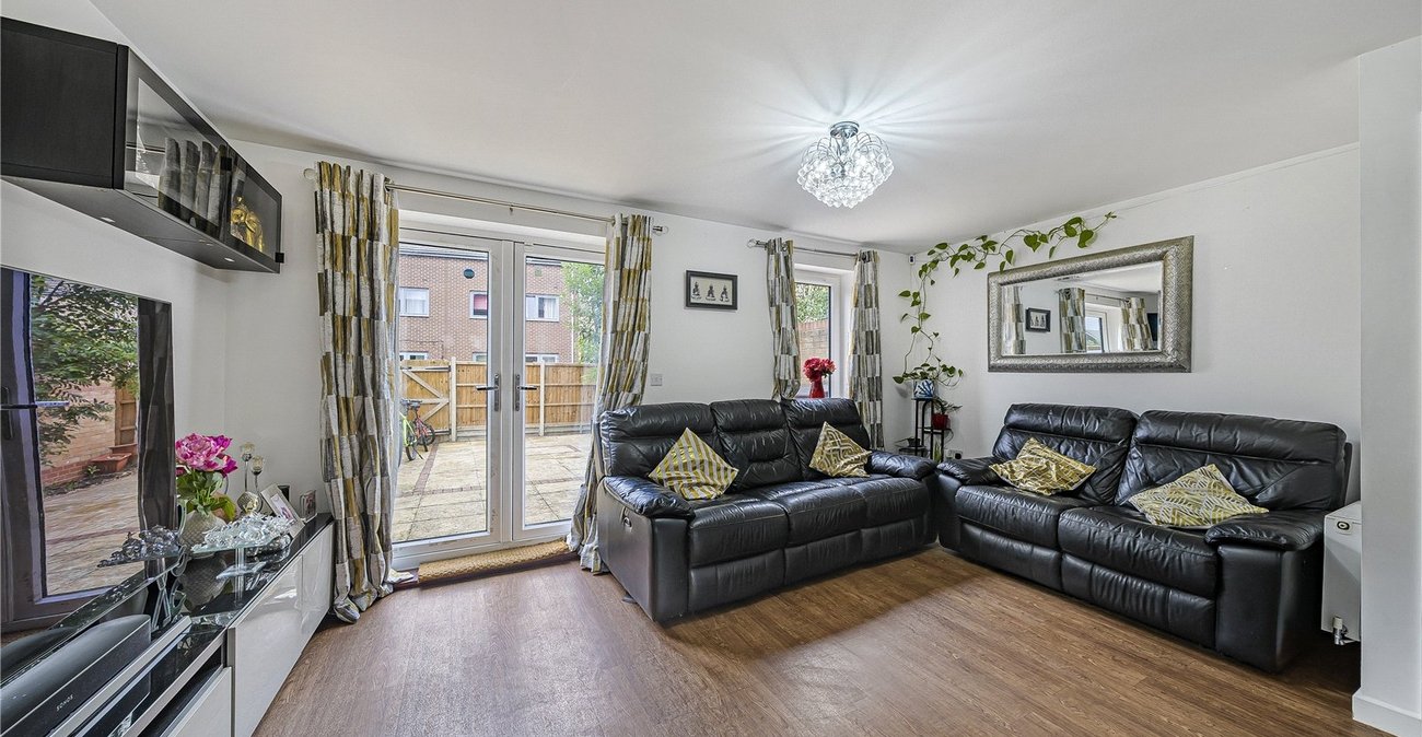 4 bedroom house for sale in Dartford | Robinson Jackson
