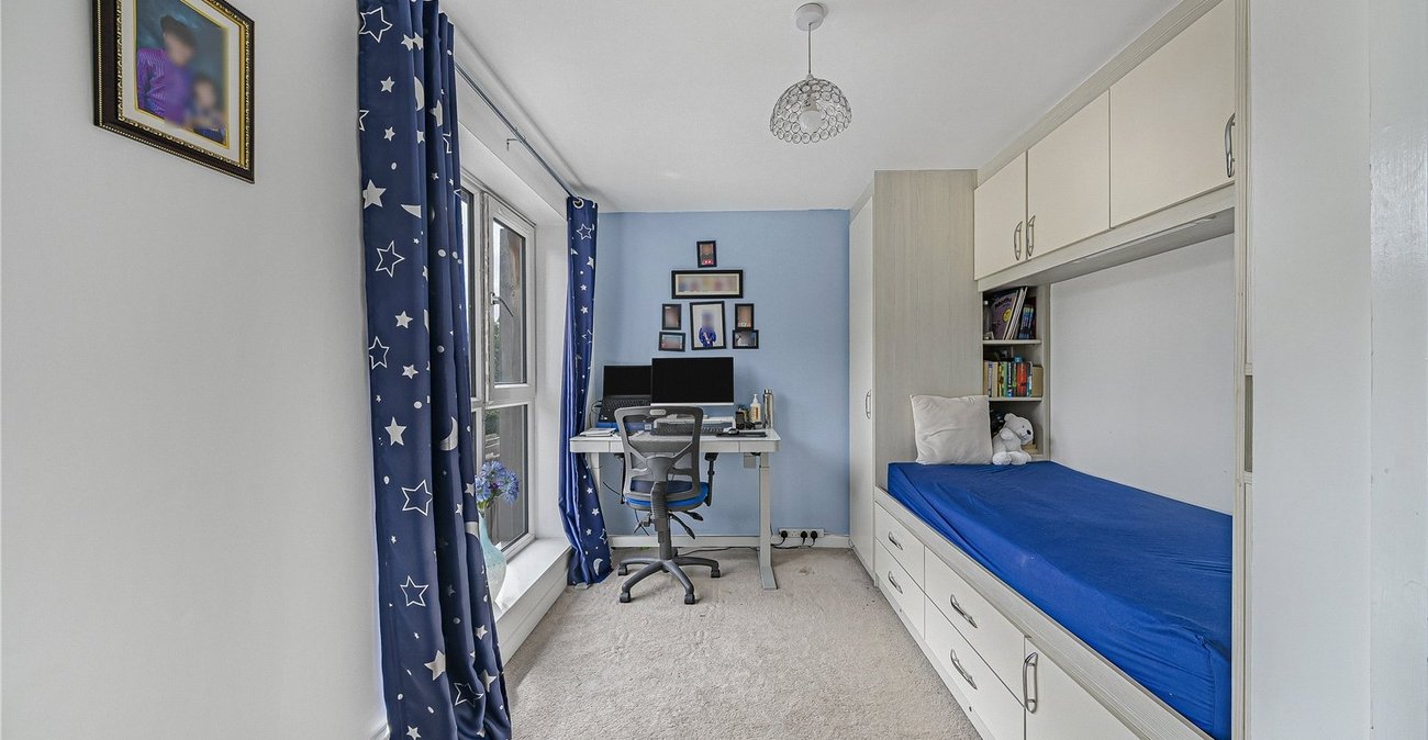 4 bedroom house for sale in Dartford | Robinson Jackson