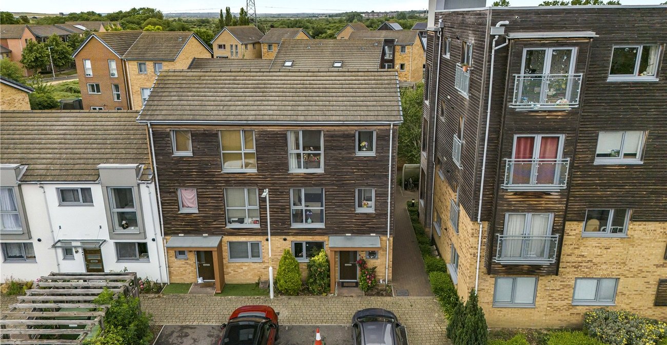 4 bedroom house for sale in Dartford | Robinson Jackson