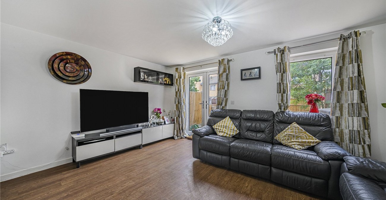 4 bedroom house for sale in Dartford | Robinson Jackson