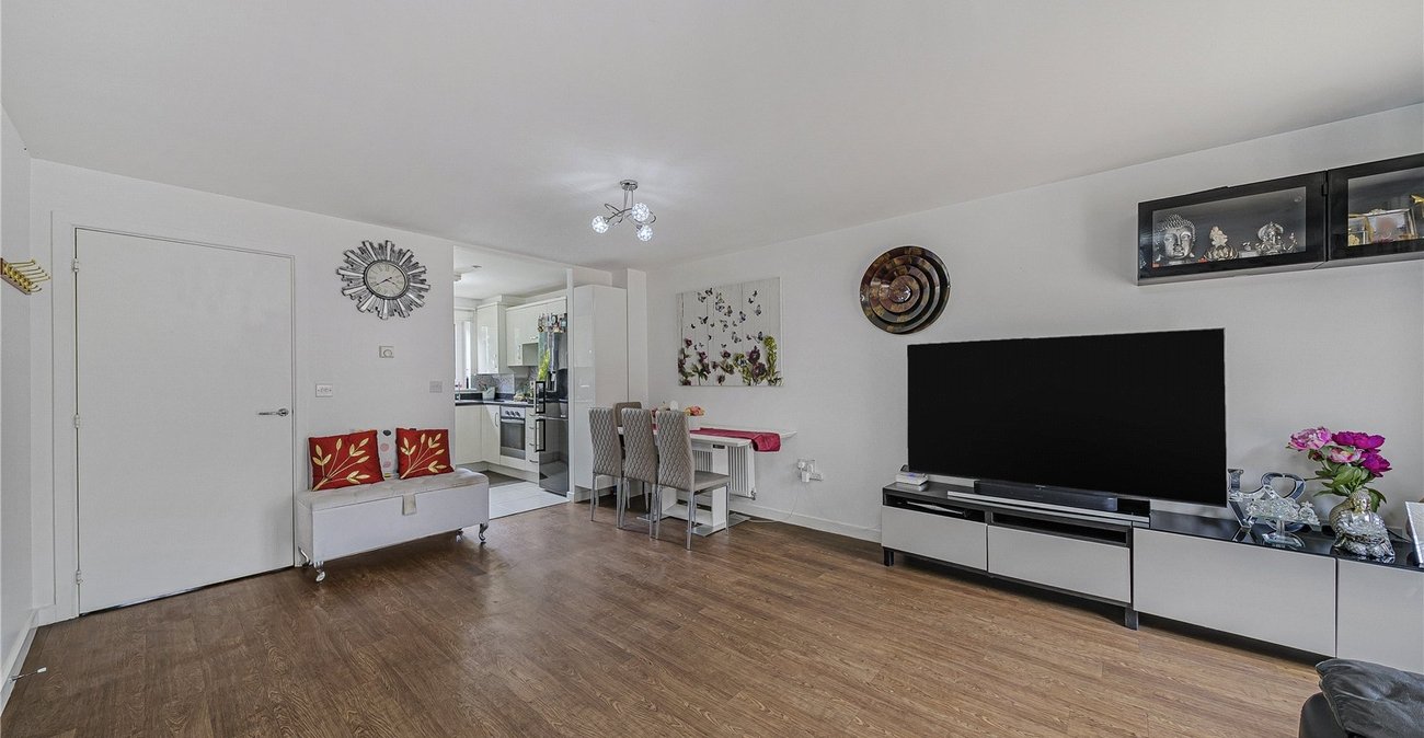 4 bedroom house for sale in Dartford | Robinson Jackson