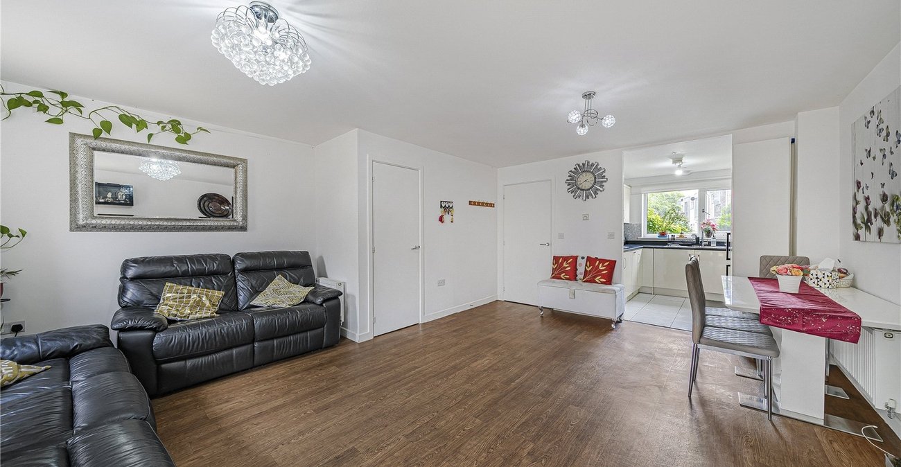 4 bedroom house for sale in Dartford | Robinson Jackson