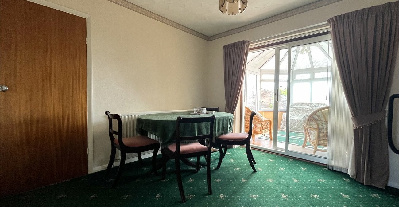 3 bedroom house for sale in Walderslade | Robinson Michael & Jackson