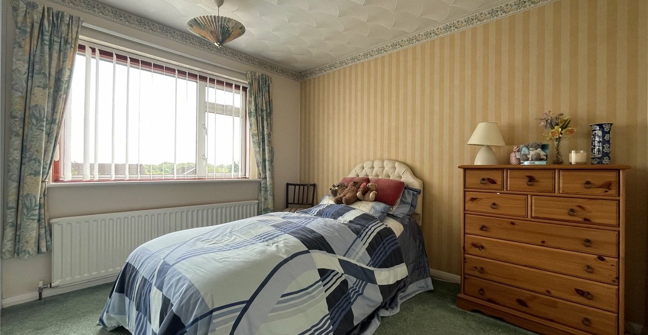 3 bedroom house for sale in Walderslade | Robinson Michael & Jackson