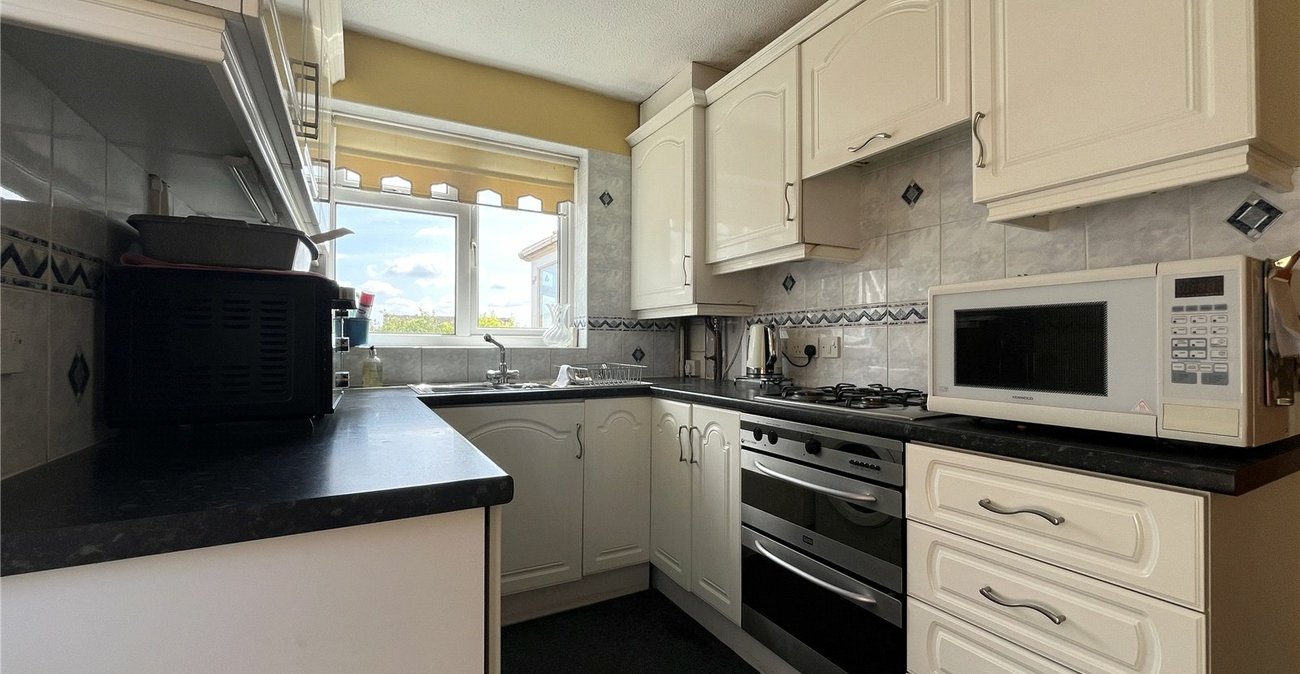 3 bedroom house for sale in Walderslade | Robinson Michael & Jackson