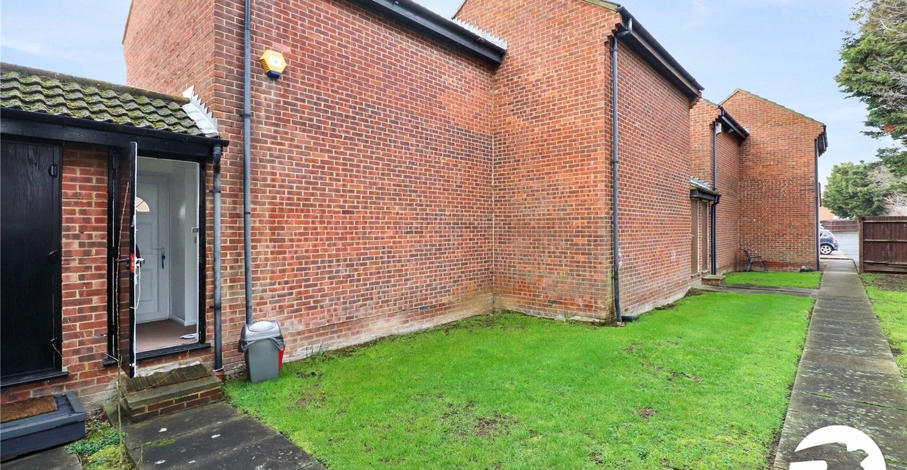 1 bedroom house for sale in Belvedere | Robinson Jackson