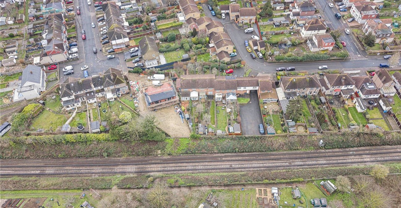 2 bedroom house for sale in Dartford | Robinson Jackson