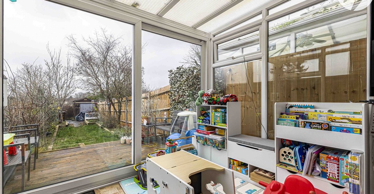 2 bedroom house for sale in Dartford | Robinson Jackson