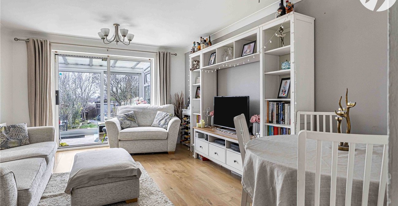 2 bedroom house for sale in Dartford | Robinson Jackson