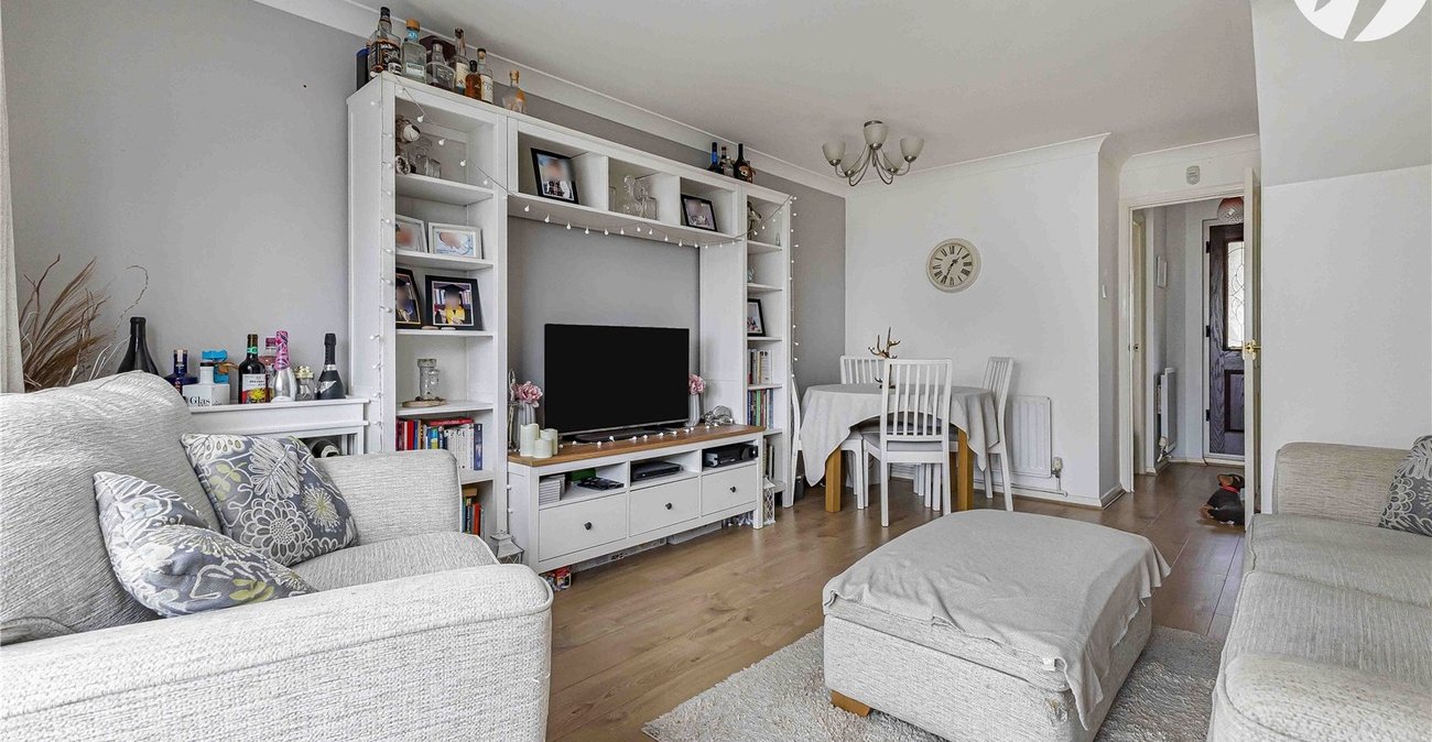 2 bedroom house for sale in Dartford | Robinson Jackson