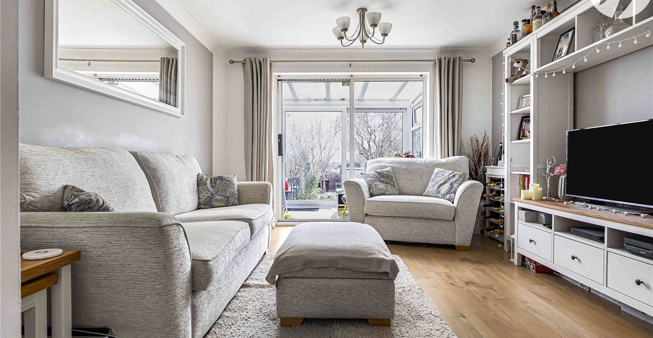 2 bedroom house for sale in Dartford | Robinson Jackson