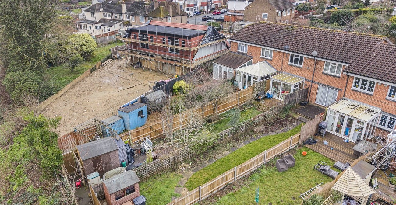 2 bedroom house for sale in Dartford | Robinson Jackson