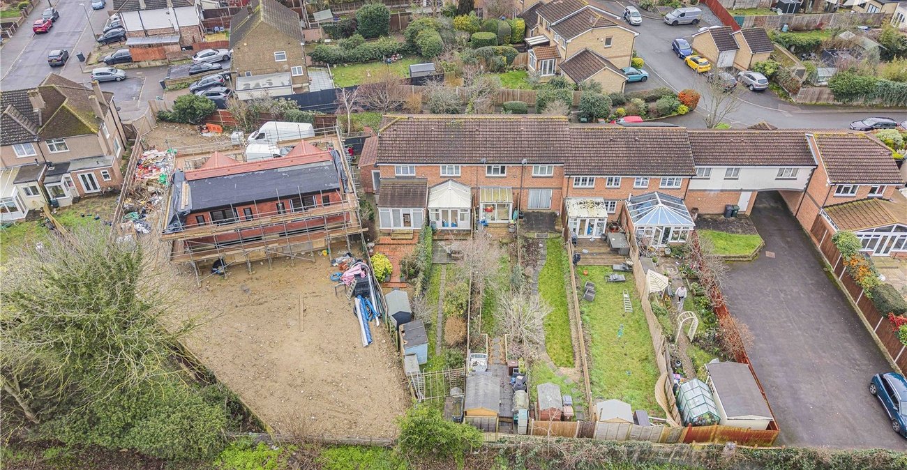 2 bedroom house for sale in Dartford | Robinson Jackson