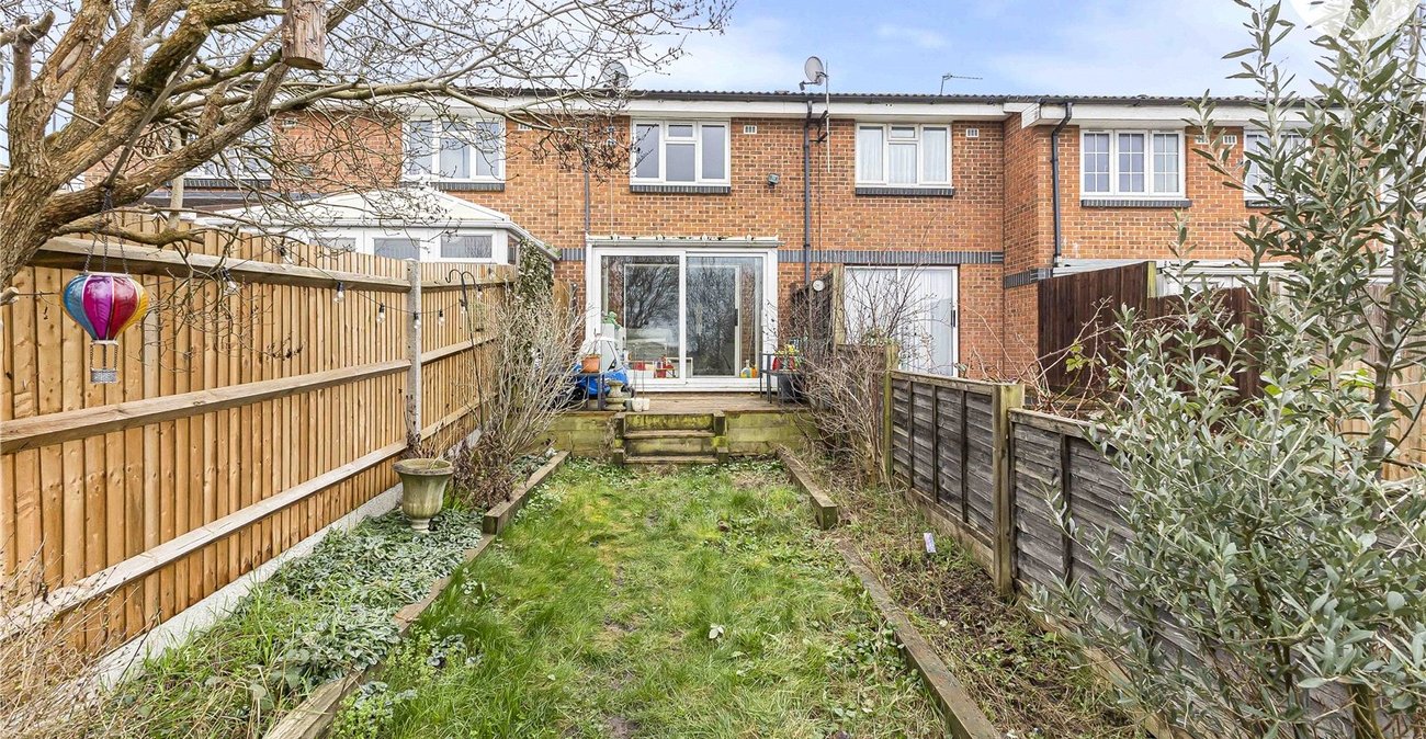 2 bedroom house for sale in Dartford | Robinson Jackson