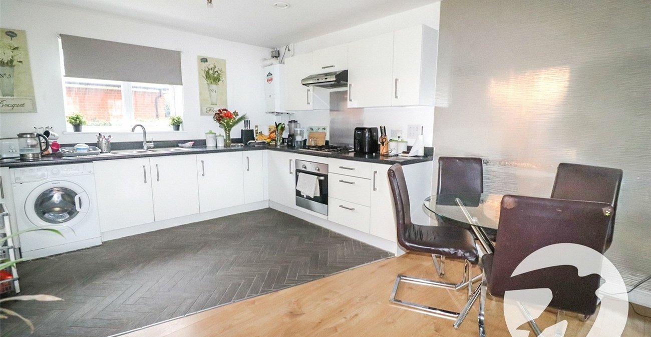 2 bedroom property for sale in Crimson Road | Robinson Jackson