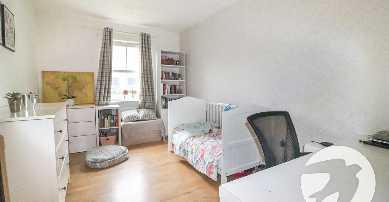 2 bedroom property for sale in Crimson Road | Robinson Jackson