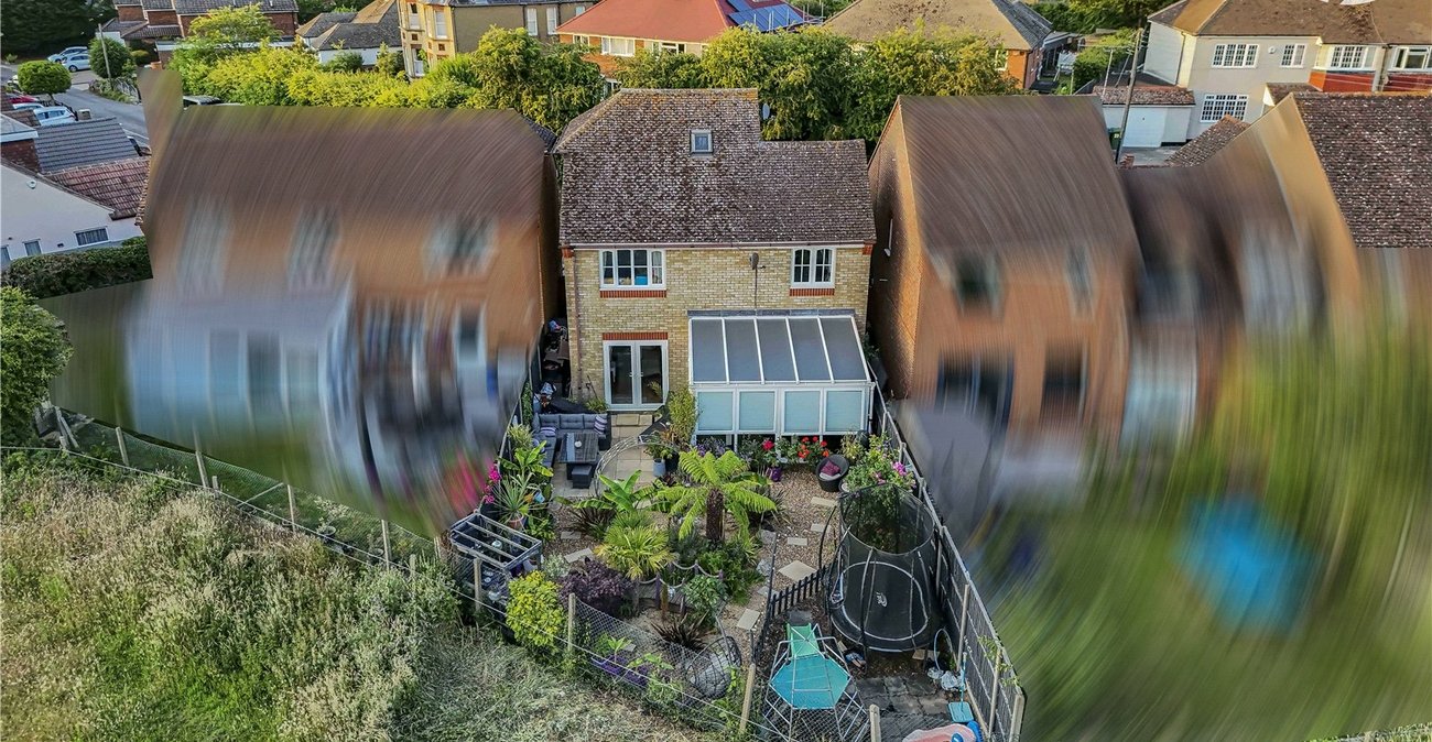 4 bedroom house for sale in Crockenhill | Robinson Jackson