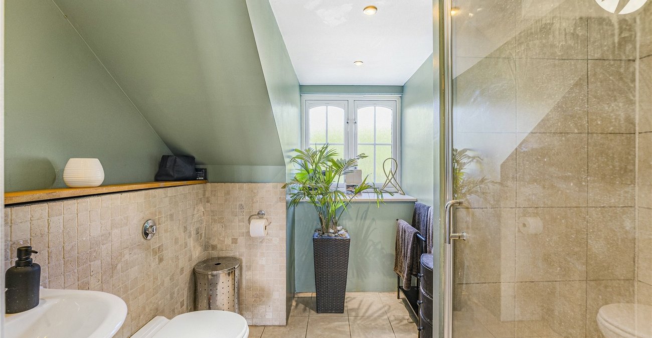 4 bedroom house for sale in Crockenhill | Robinson Jackson