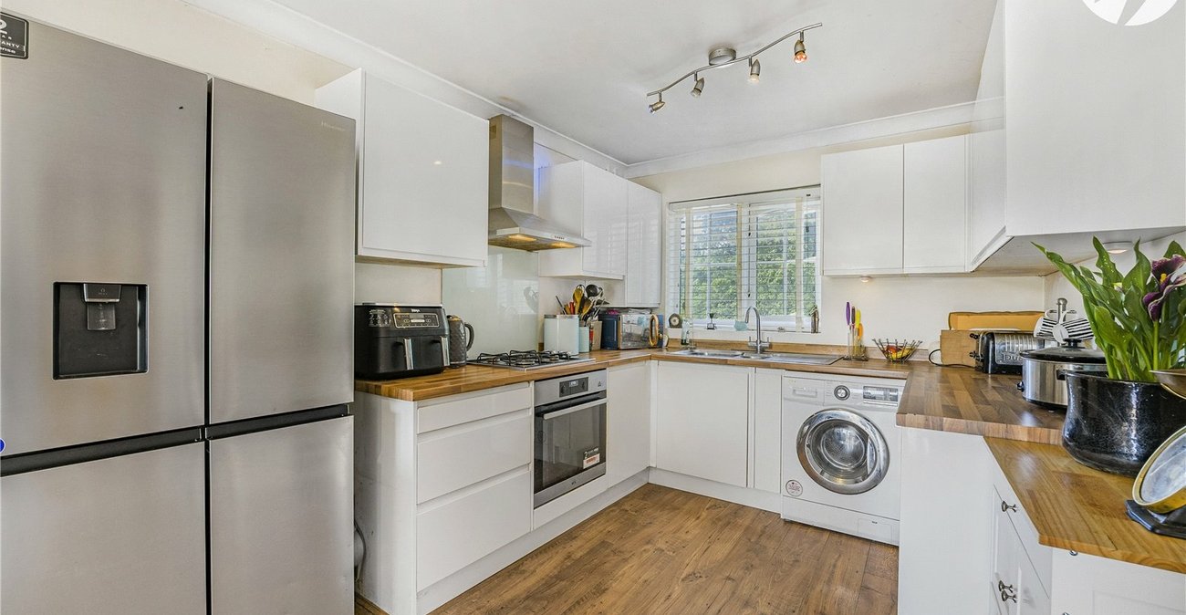 4 bedroom house for sale in Crockenhill | Robinson Jackson