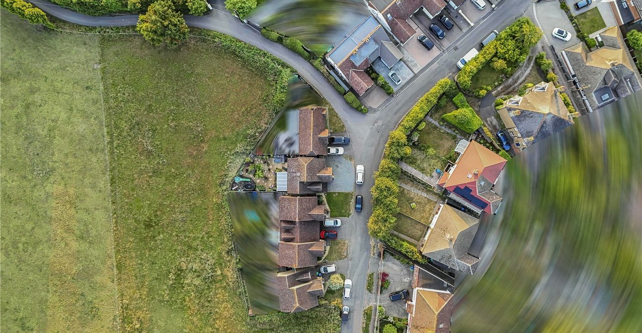 4 bedroom house for sale in Crockenhill | Robinson Jackson