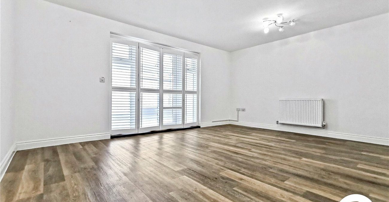 4 bedroom house for sale in Dartford | Robinson Jackson