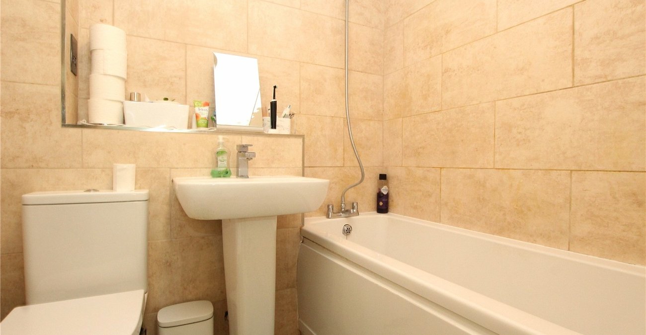 2 bedroom house for sale in Plumstead | Robinson Jackson