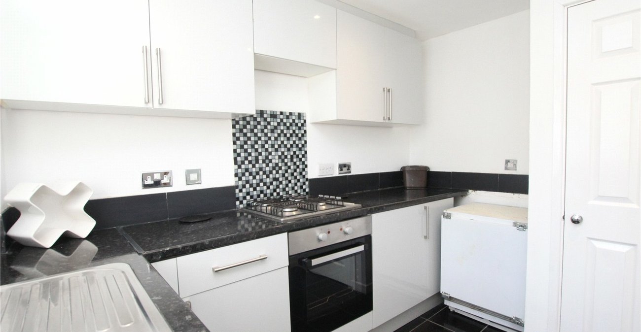 2 bedroom house for sale in Plumstead | Robinson Jackson