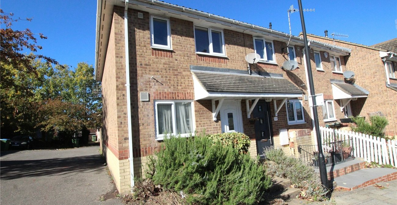 2 bedroom house for sale in Plumstead | Robinson Jackson