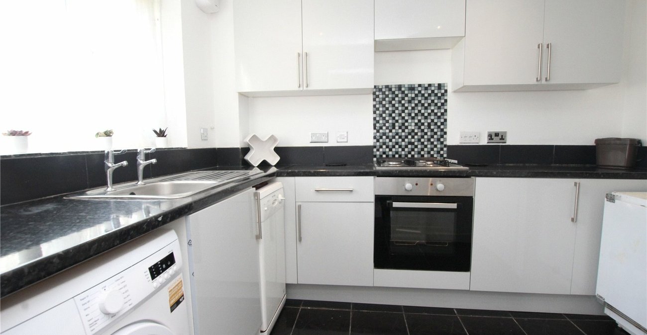 2 bedroom house for sale in Plumstead | Robinson Jackson