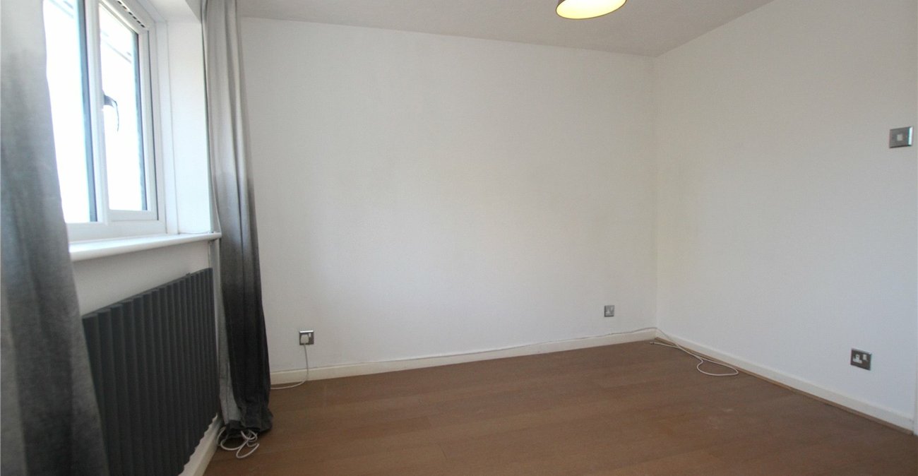 2 bedroom house for sale in Plumstead | Robinson Jackson