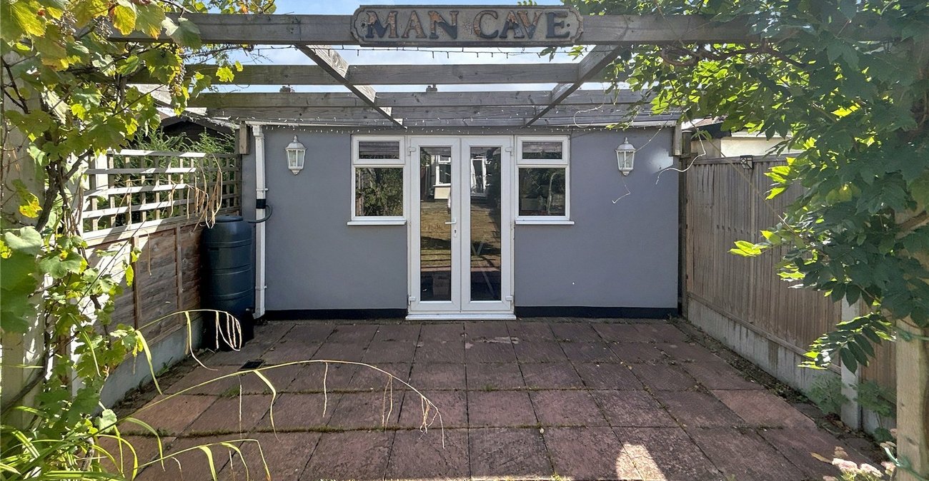 2 bedroom house for sale in South Welling | Robinson Jackson