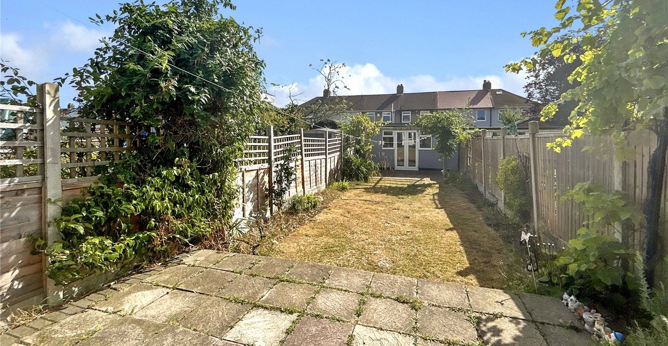 2 bedroom house for sale in South Welling | Robinson Jackson