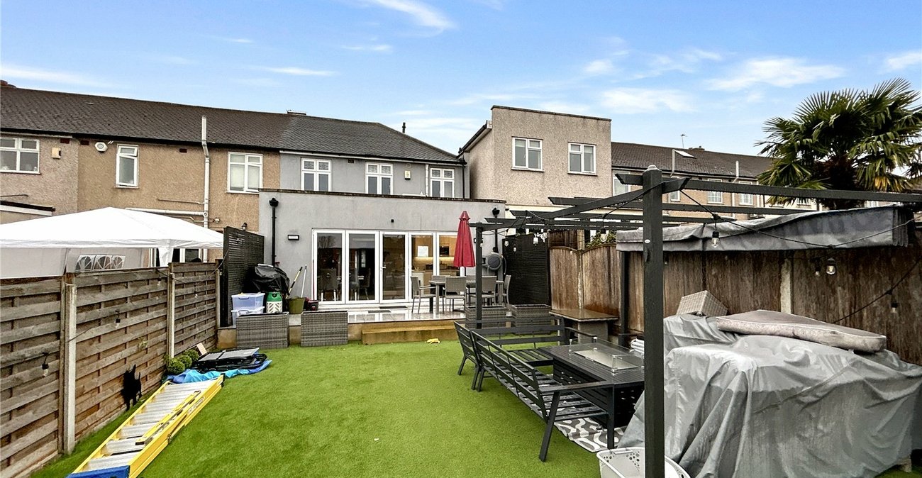 3 bedroom house for sale in South Welling | Robinson Jackson