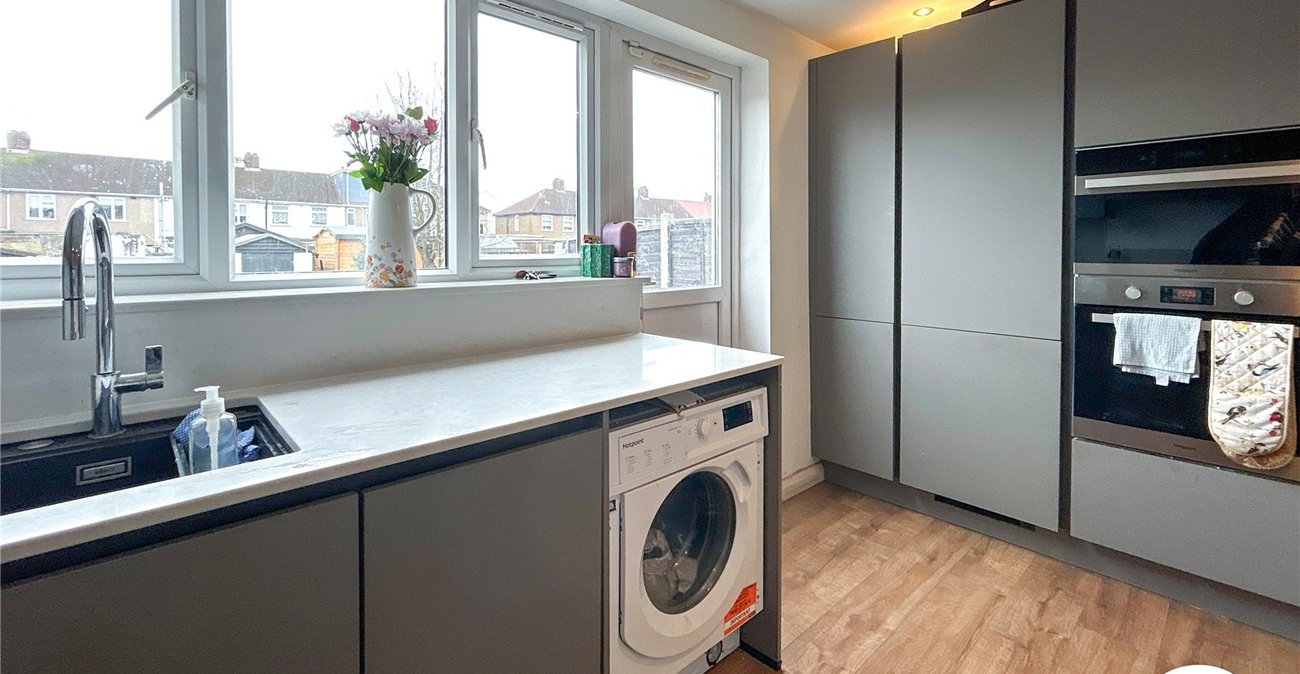 3 bedroom house for sale in South Welling | Robinson Jackson