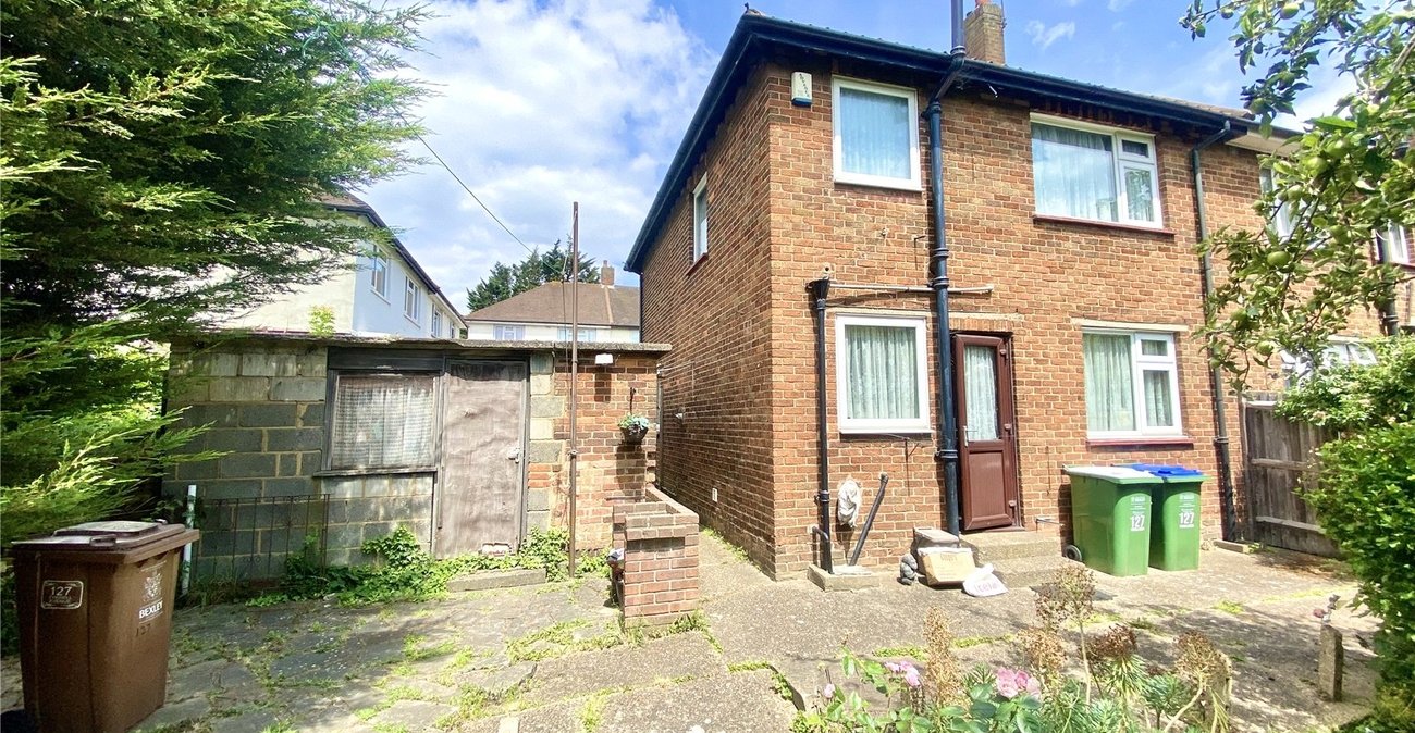 3 bedroom house for sale in Welling | Robinson Jackson